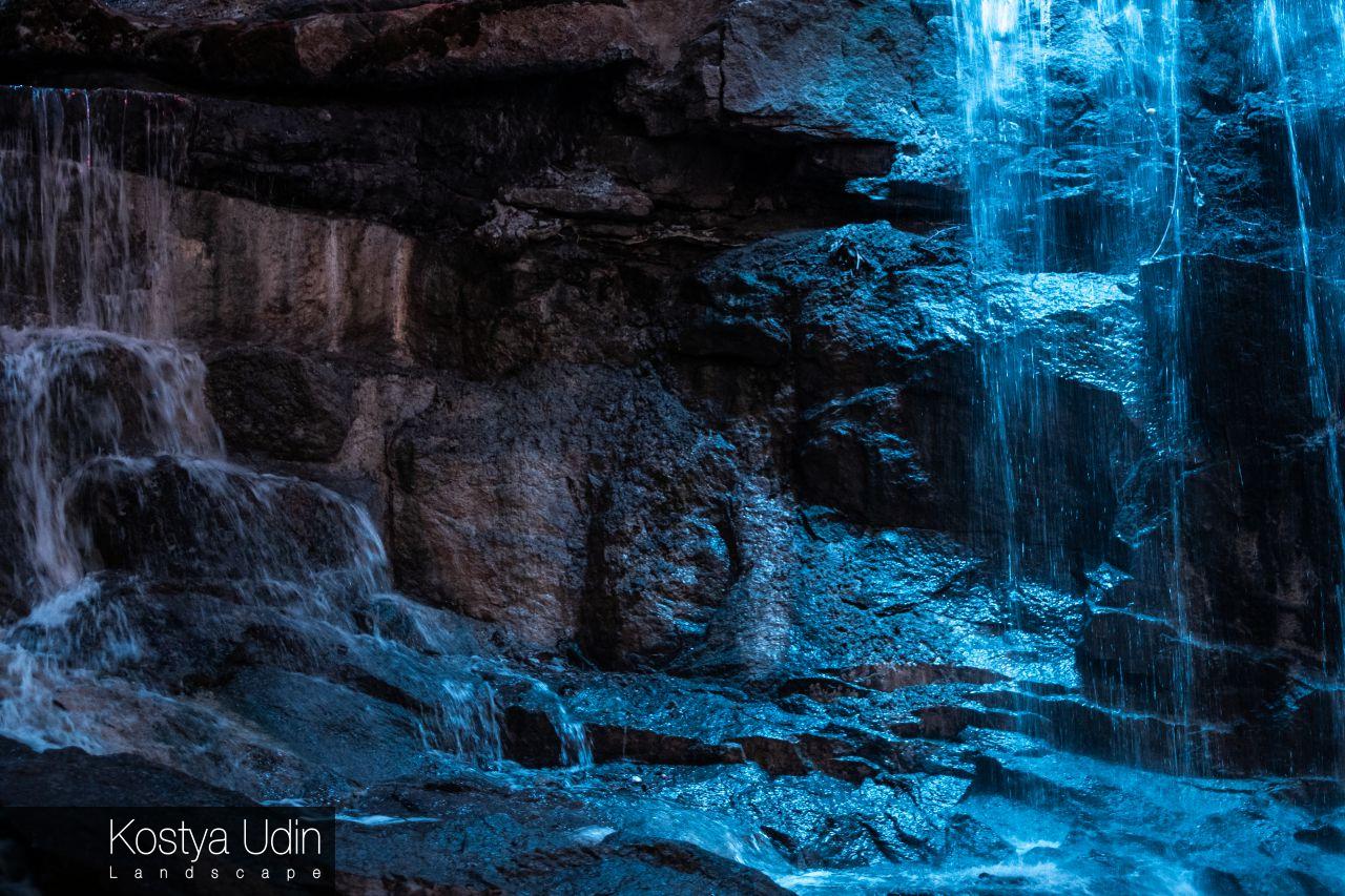 Интерактивный водопад (освещение) Интерактивный водопад (освещение)