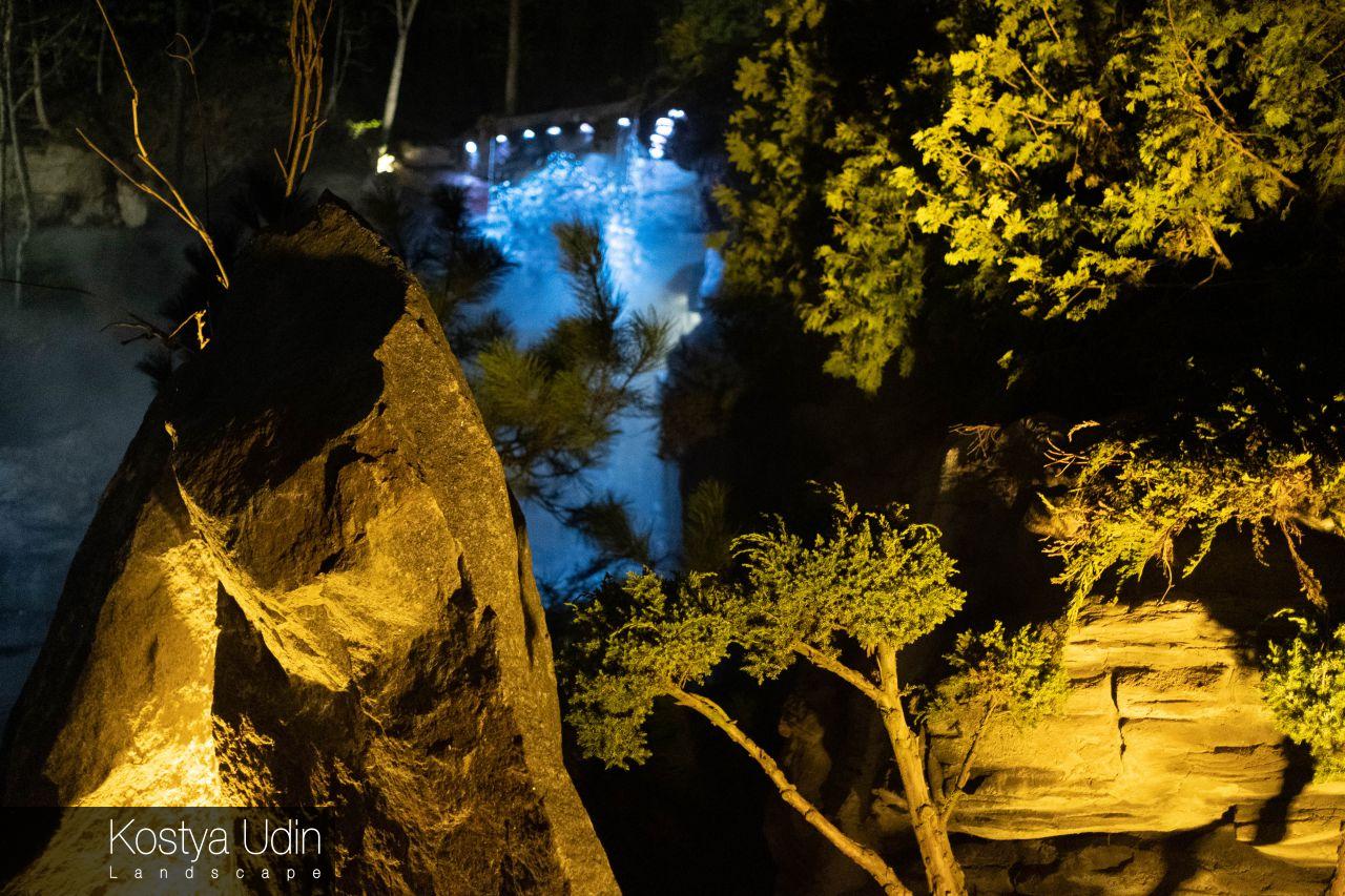 Подсветка водопада Подсветка водопада