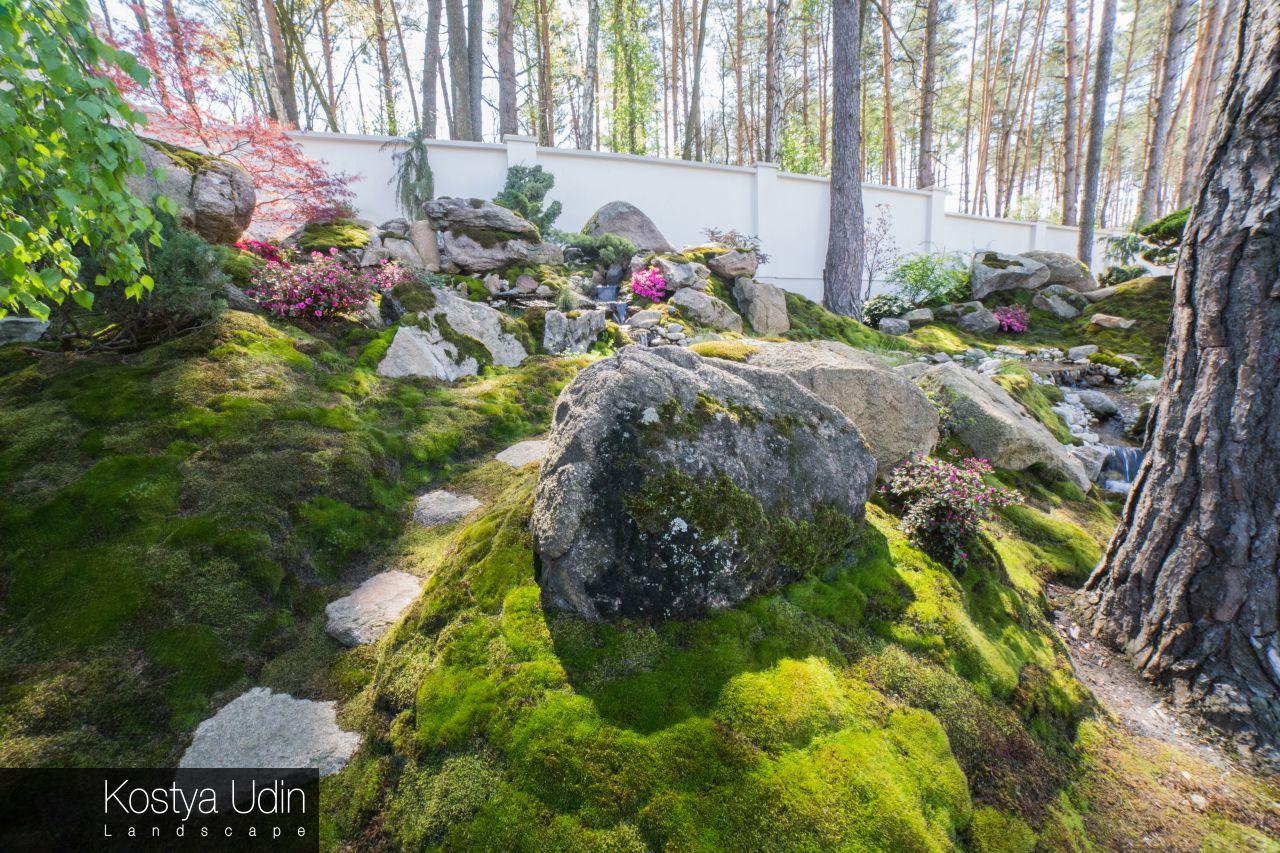 Декор крупными валунами сада Декор крупными валунами сада