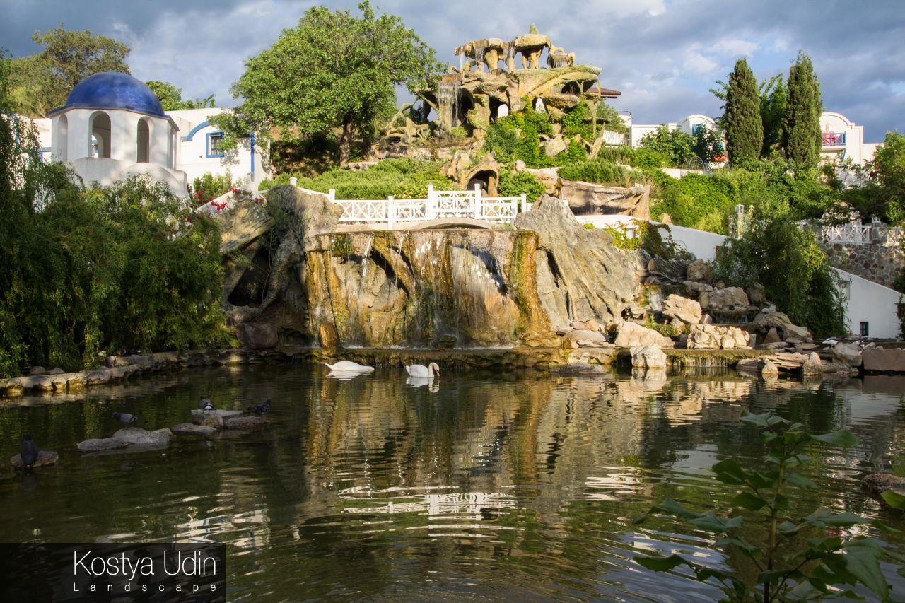 Водопад на территории отеля Водопад на территории отеля